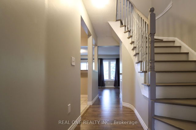 100 - 833 Scollard Court