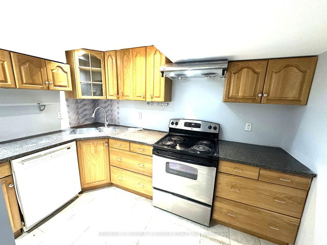 (Walkout Unit) - 2638 Sherhill Drive