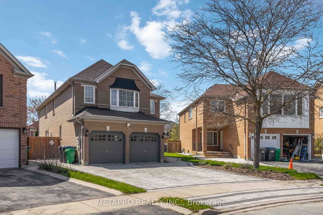 77 Seclusion Crescent