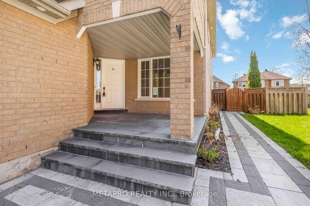 77 Seclusion Crescent