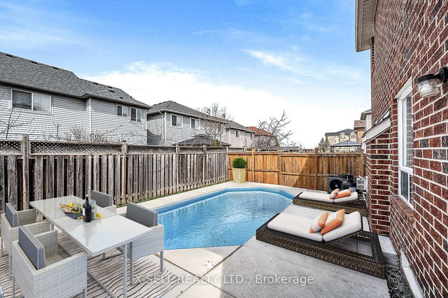 1243 Newell Street