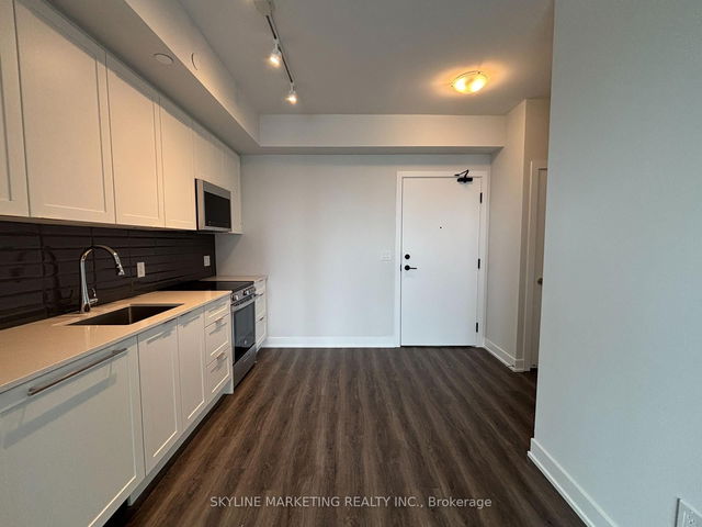 3002 - 430 Square One Drive