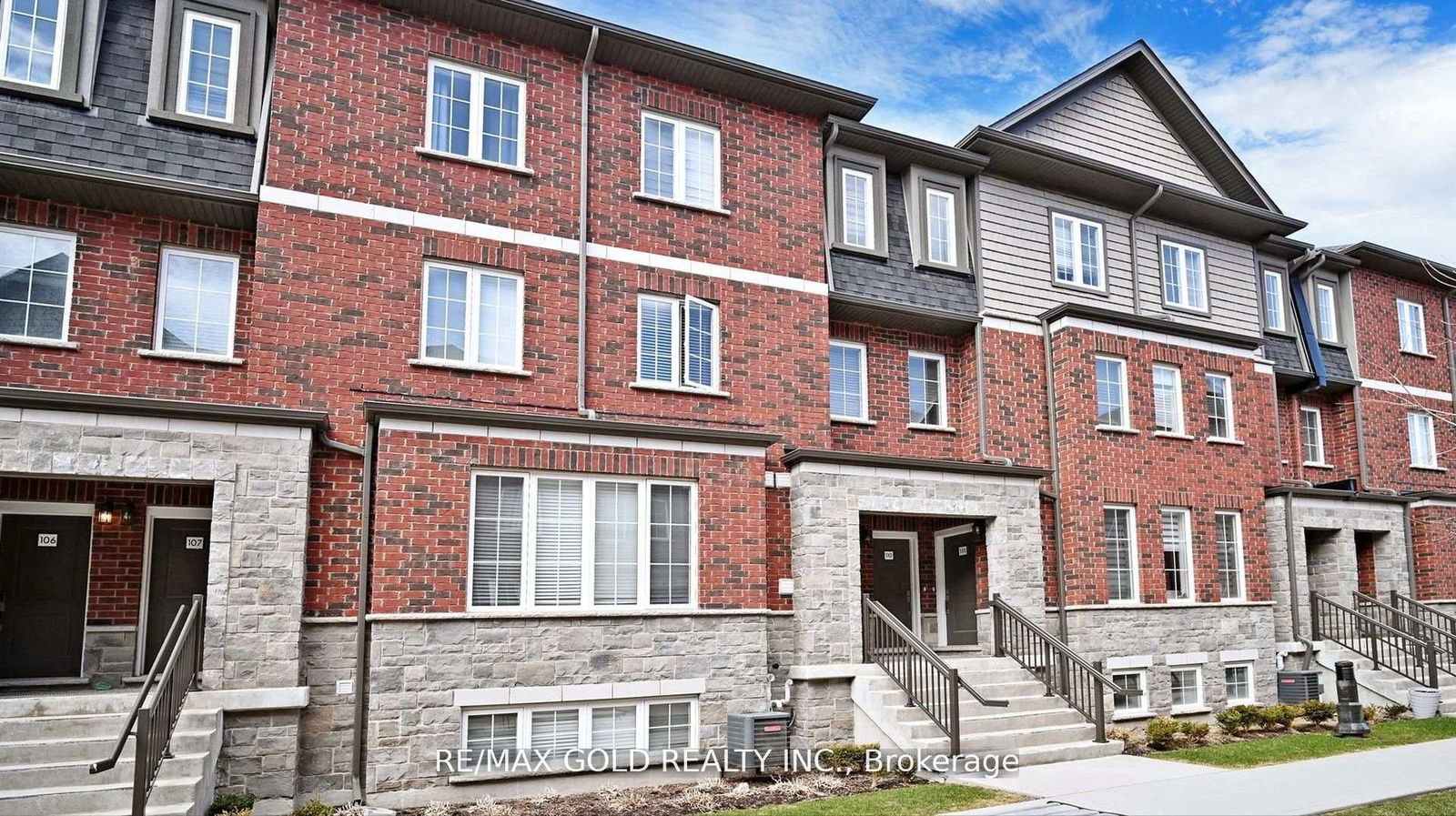 Townhouse for sale at 109-445 Ontario Street, Milton, Timberlea, L9T 9K3 - MLS: W12141021