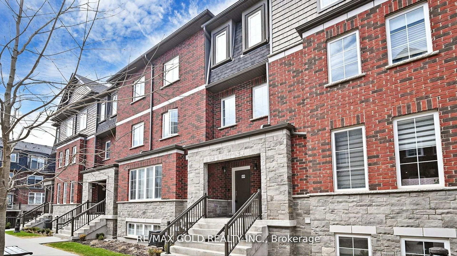 Townhouse for sale at 109-445 Ontario Street, Milton, Timberlea, L9T 9K3 - MLS: W12141021