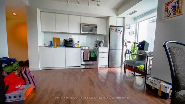 203 - 30 Samuel Wood Way