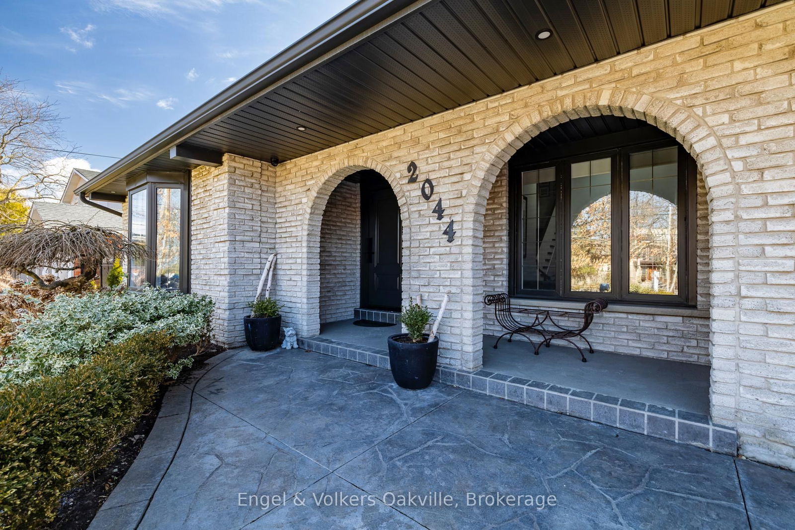 Detached House for sale at 2044 Mississauga Road, Mississauga, Sheridan, L5H 2K6 - MLS: W12141223