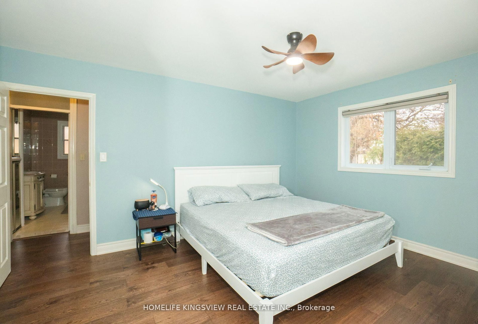 Listing Image 20
