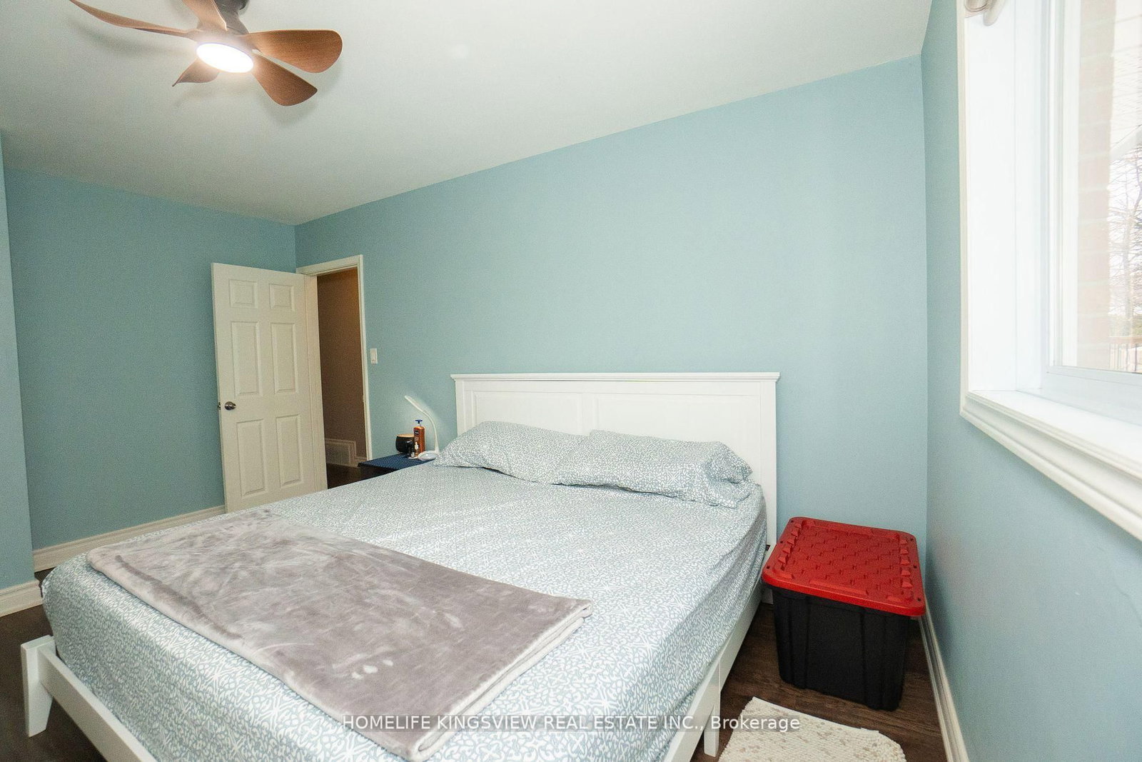 Listing Image 21