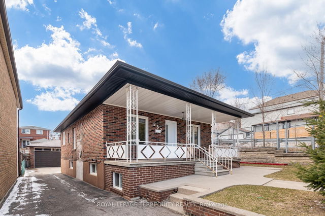 532 Silverthorn Avenue