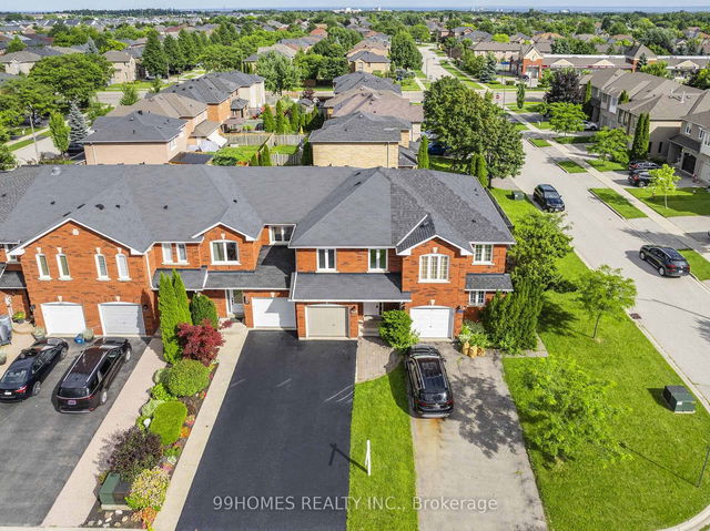 2227 Pell Crescent