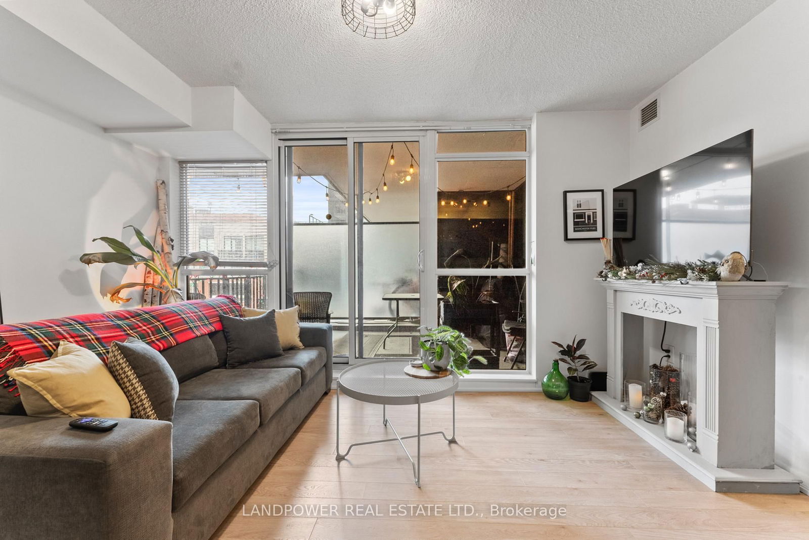 Condo for sale at 724-830 Lawrence Avenue, Toronto, Yorkdale-Glen Park, M6A 1C3 - MLS: W12141644