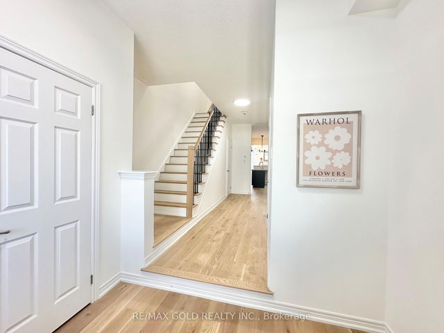 111 Huguenot Road
