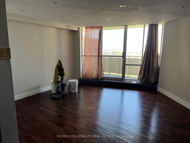 1603 - 330 Dixon Road