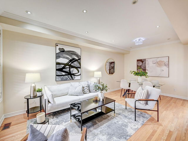 106 Naperton Drive