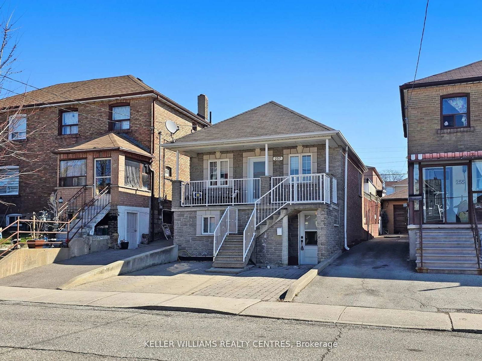 Detached House for sale at 257 Blackthorn Avenue, Toronto, Weston-Pellam Park, M6N 3H7 - MLS: W12141850