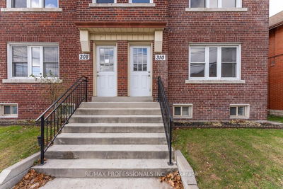Unit Upper — 310 Jane St, Toronto - Lambton Baby Point image-0-1