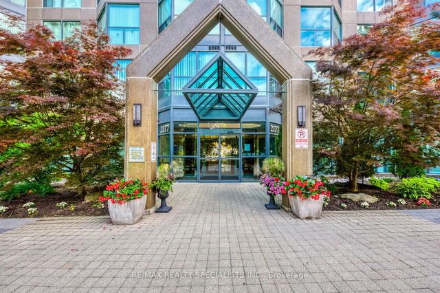 705 - 2177 Burnhamthorpe Road