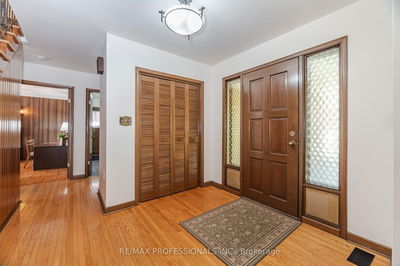 9 Wingrove Hill, Toronto - Islington-City Centre West image-0-4
