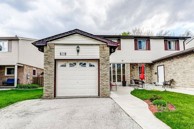 2779 Andorra Circle