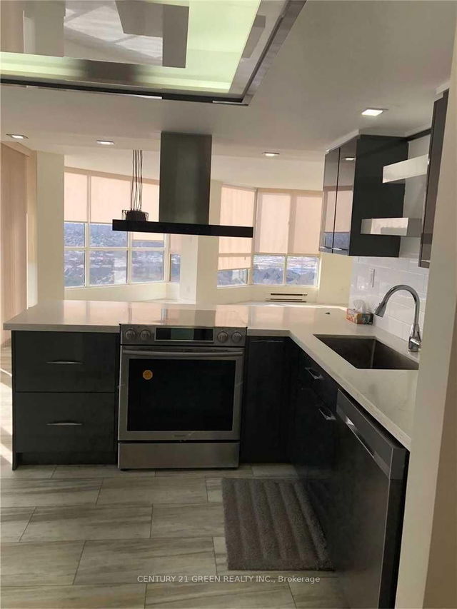 1402 - 55 Kingsbridge Garden Circle