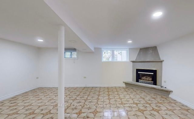 Lower - 20 Navenby Crescent