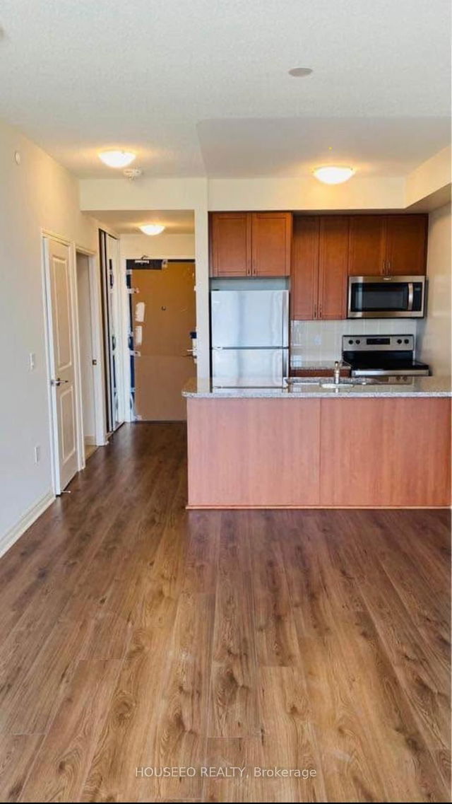 2217 - 349 Rathburn Road