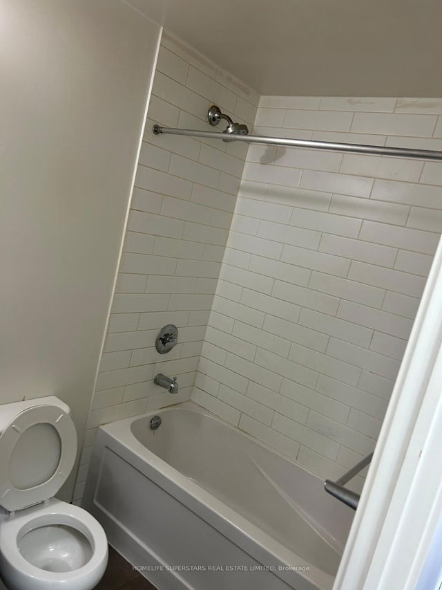 1408 - 360 Square One Drive