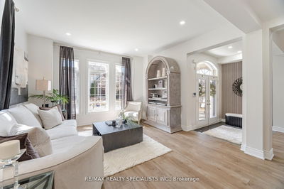 289 Fritillary St, Oakville - Bronte image-0-4