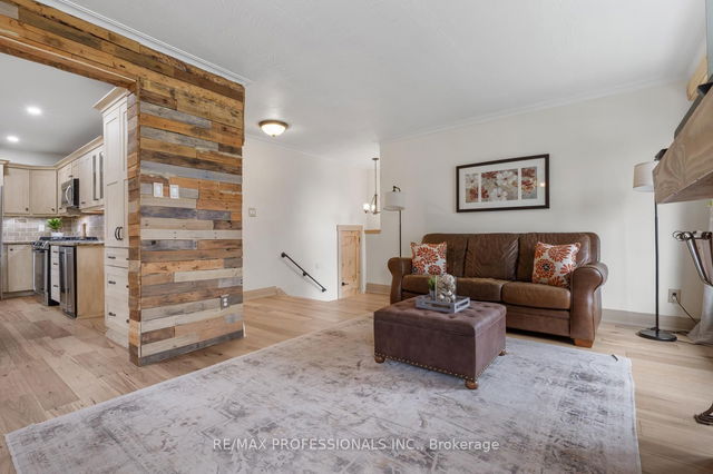 3 Littlewood Crescent