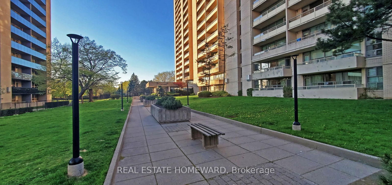 Condo for lease at 106-360 Ridelle Avenue, Toronto, Briar Hill-Belgravia, M6B 1K1 - MLS: W12143328