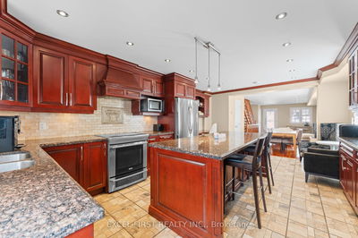 246 Prescott Ave, Toronto - Weston-Pellam Park image-0-4