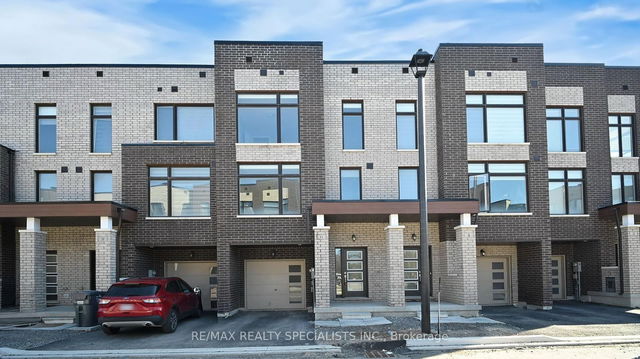 6 QUEENPOST Drive