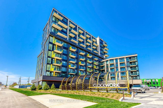 203 - 3006 William Cutmore Boulevard