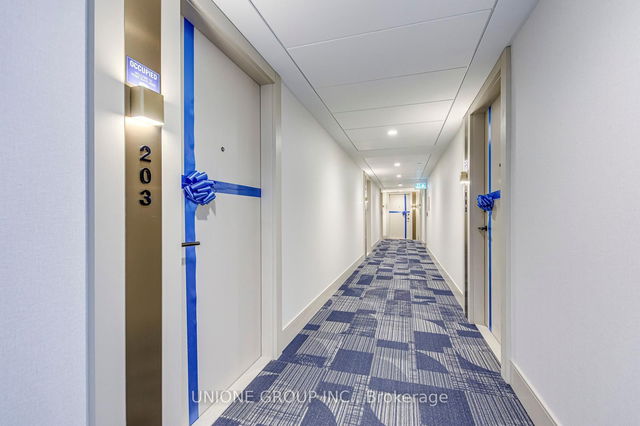 203 - 3006 William Cutmore Boulevard