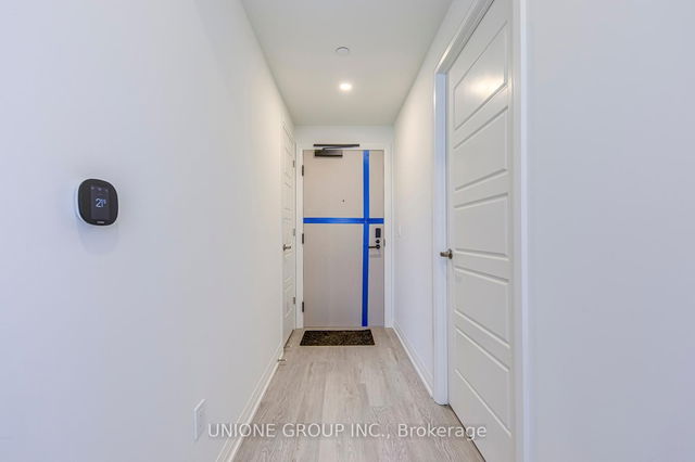 203 - 3006 William Cutmore Boulevard