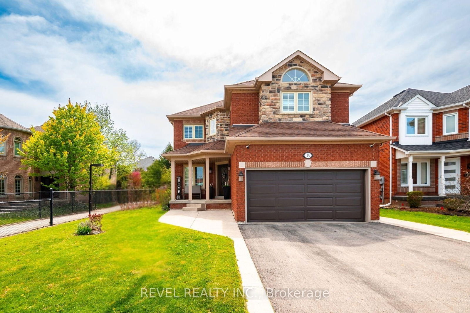 Detached House for sale at 35 Miller Drive, Halton Hills, Georgetown, L7G 5P7 - MLS: W12143677