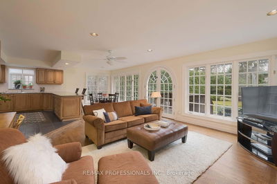 15 Kingsgarden Rd, Toronto - Kingsway South image-0-4