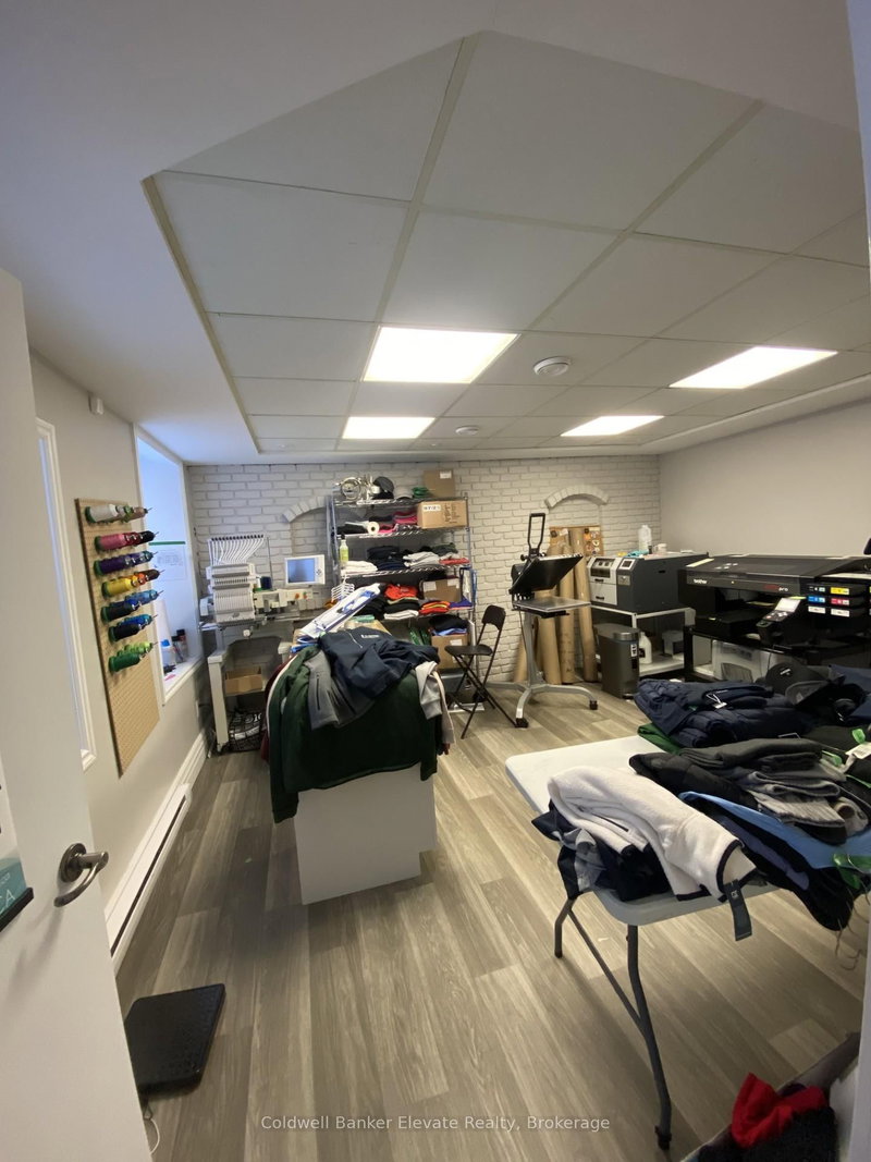 LL3 - 115 Main St S, Halton Hills, L7G 3H5 | Image 2