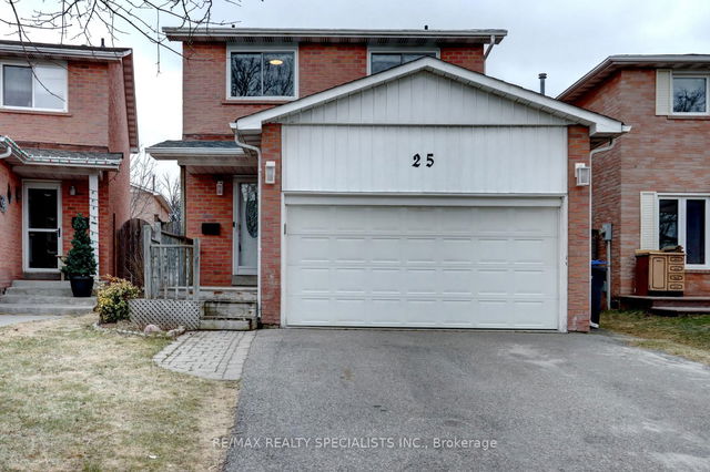 25 Rushmore Crescent
