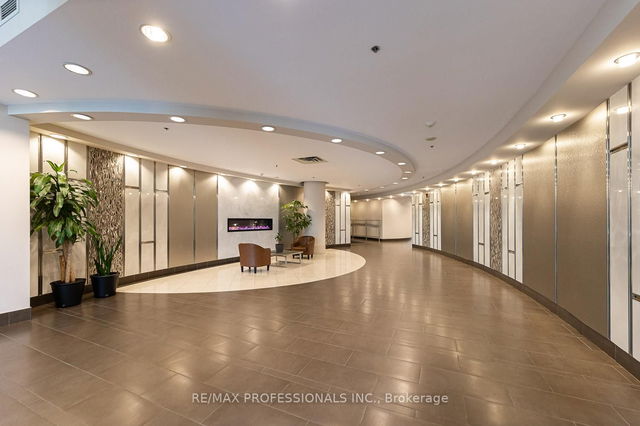 1611 - 70 Absolute Avenue