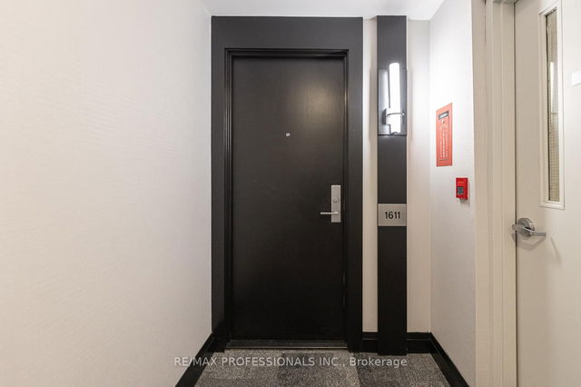1611 - 70 Absolute Avenue