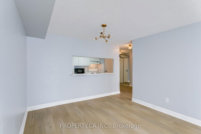 1412 - 101 Subway Crescent