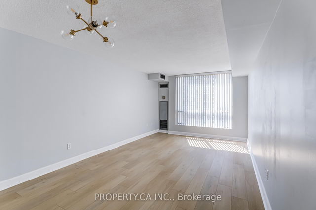 1412 - 101 Subway Crescent