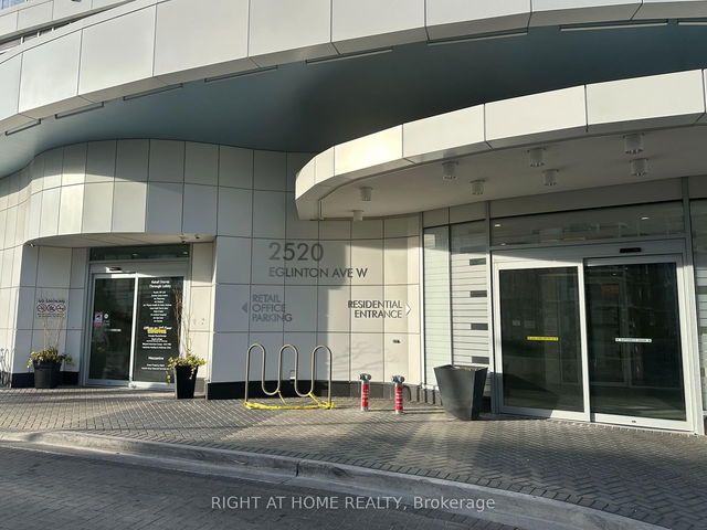 701 - 2520 Eglinton Avenue