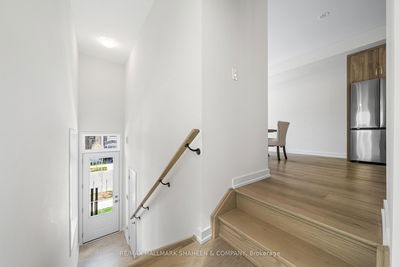 1346 Kaniv St, Oakville - Northwest image-0-3