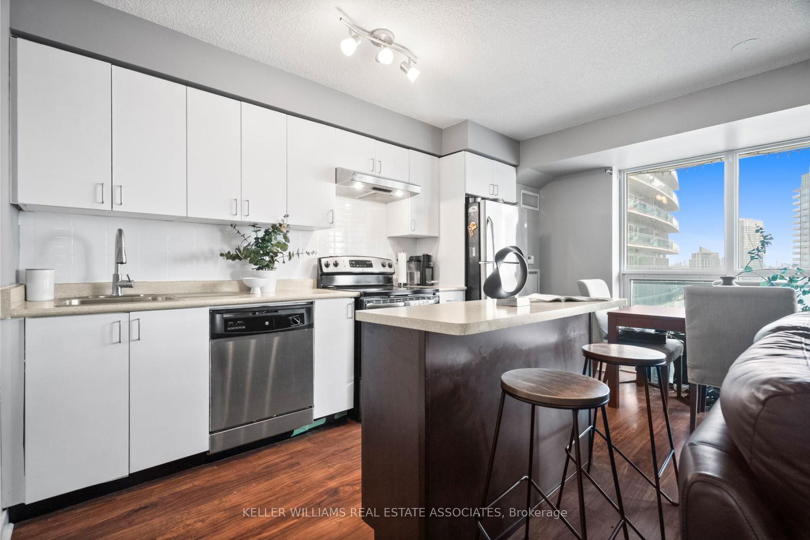 Condo for sale at 1601-155 Legion Road, Toronto, Mimico, M8Y 0A7 - MLS: W12144201