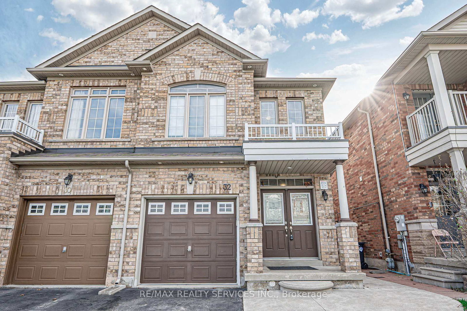 Semi-Detached House for sale at 32 Crystalview Crescent, Brampton, Bram East, L6P 2R7 - MLS: W12144312