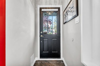 Unit 7 — 76 River Dr, Halton Hills - Georgetown image-0-4