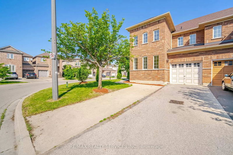 home for lease on Bsmt-5616 Margarita Crescent