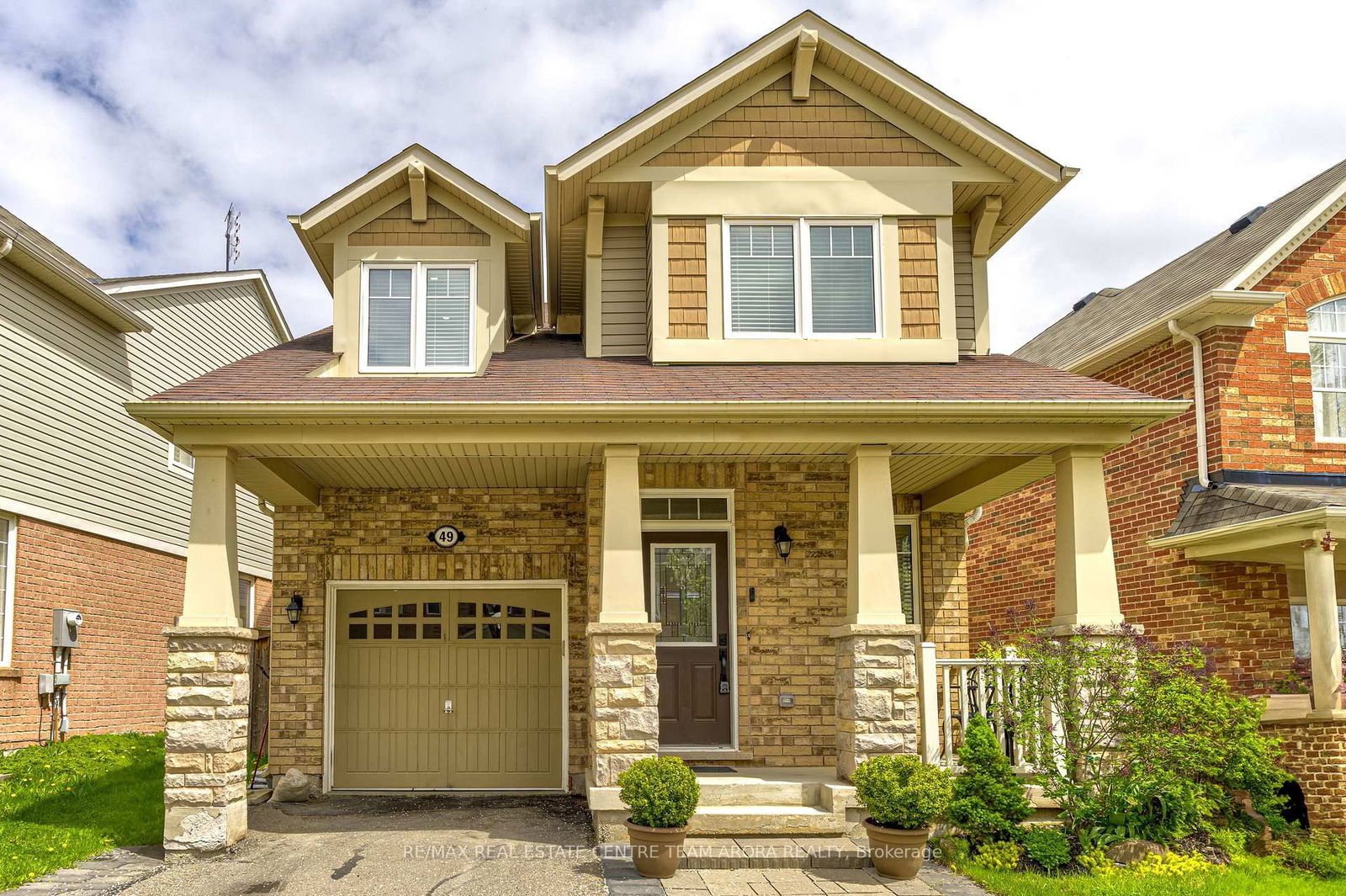 Detached House for sale at 49 Lathbury Street, Brampton, Northwest Brampton, L7A 0R8 - MLS: W12144416